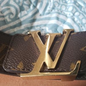 90/36 Louis Vuitton Belt